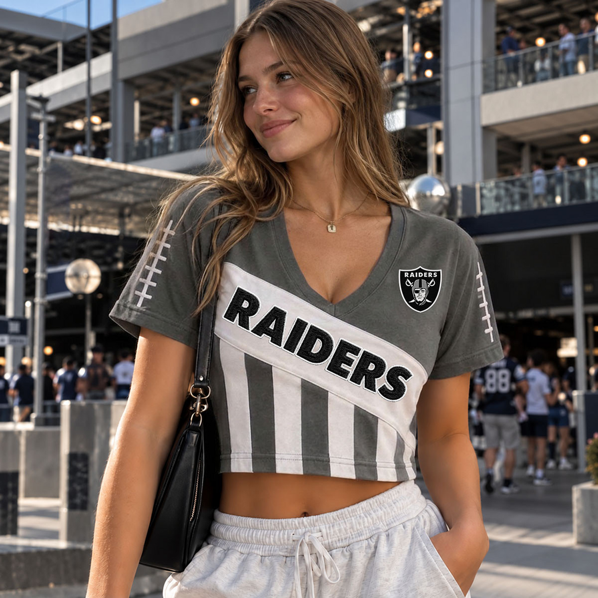 Premium NFL x LVR T Shirt V-neck